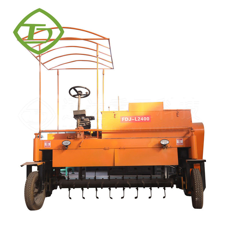 Tipo de compostaje en movimiento Turner Compost Fertilizante máquina de fabricación de hongos Compost mezclador máquina